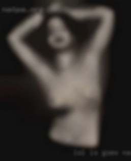 Lol is anyone real on goes naked girls here?